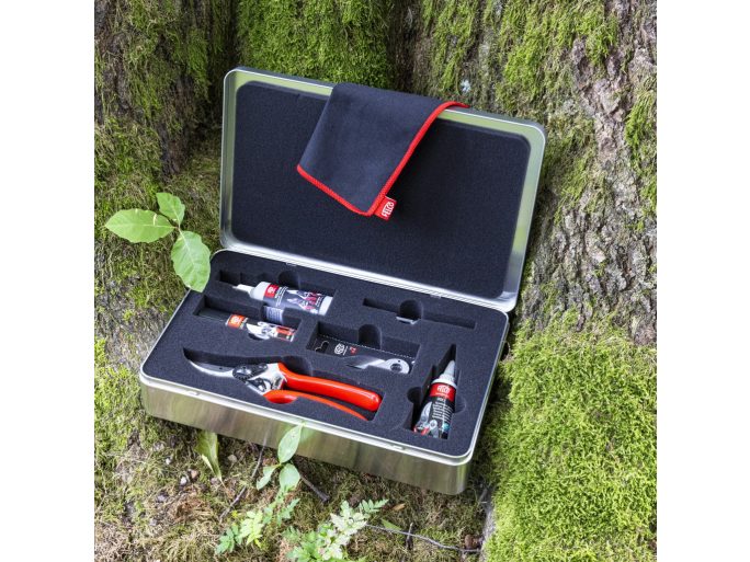 Felco 933 szervizdoboz komplett Felco 2 metszőollóval, pótpengével és ápolószerekkel