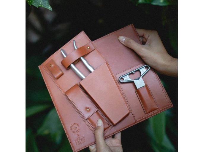 L'Atelier du Vin x Felco ajándékkészlet Felco 2 metszőollóval és dugóhúzóval, bőrtokban