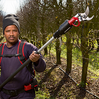 Felco 820 akkumulátoros metszőolló – erő, üzemidő, ergonómia
